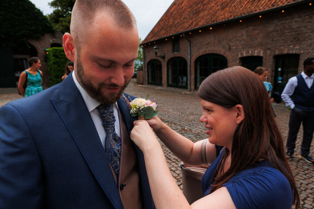 bruidegom corsage